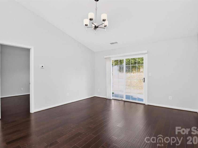 1713 Summit Ridge Lane, Kannapolis, NC 28083.  MLS# CAR4429894, YatesRealty ID 54715. 