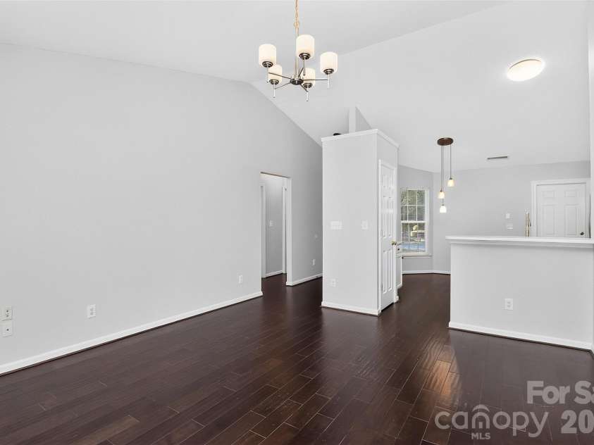 1713 Summit Ridge Lane, Kannapolis, NC 28083.  MLS# CAR4429894, YatesRealty ID 54715. 