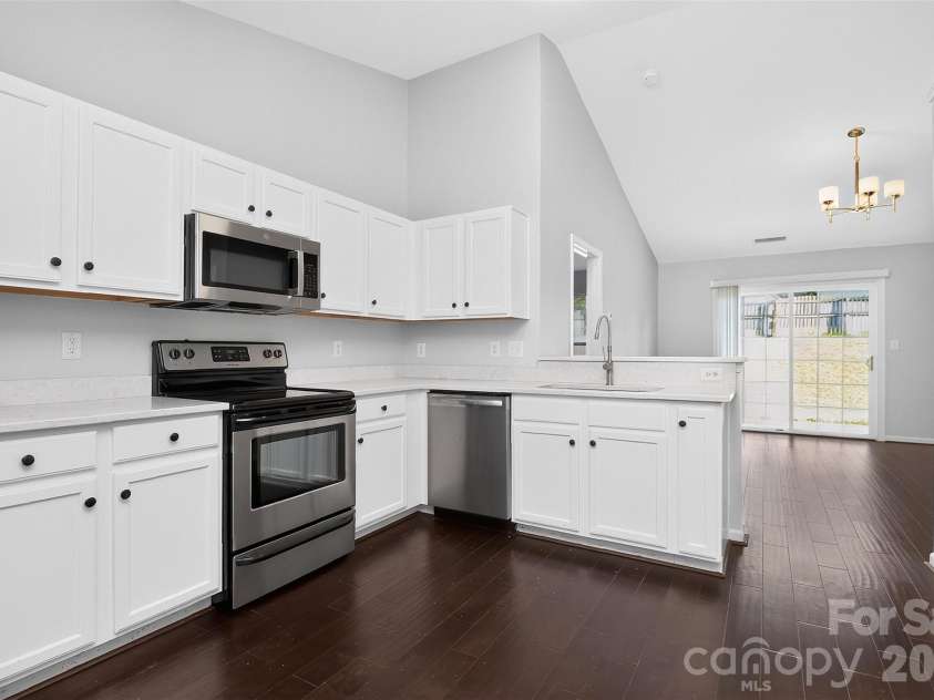 1713 Summit Ridge Lane, Kannapolis, NC 28083.  MLS# CAR4429894, YatesRealty ID 54715. 