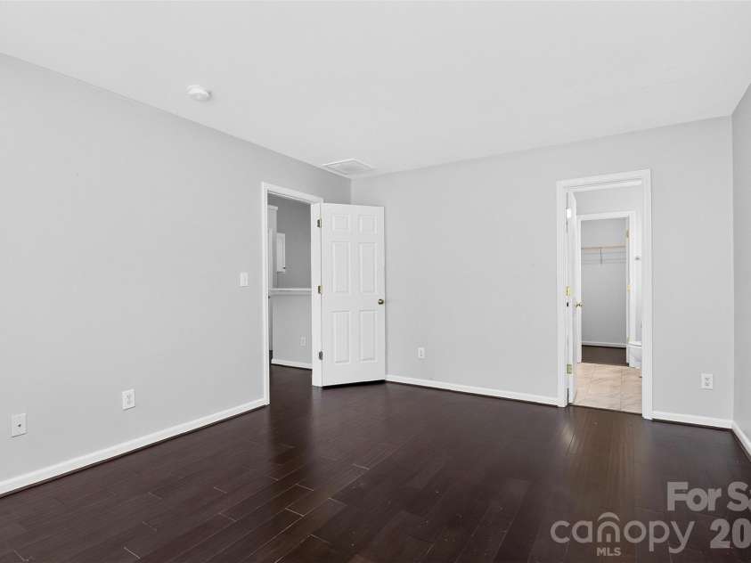 1713 Summit Ridge Lane, Kannapolis, NC 28083.  MLS# CAR4429894, YatesRealty ID 54715. 