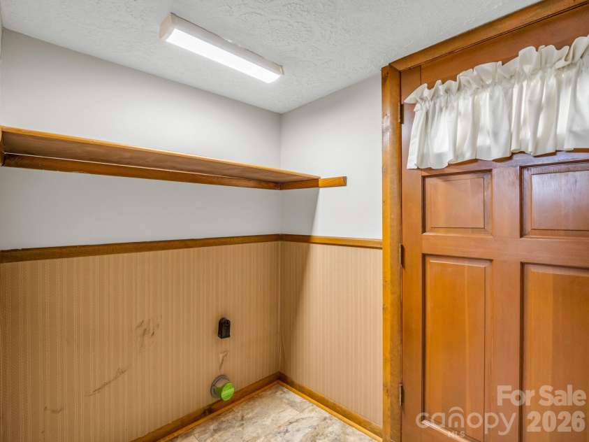3833 Robert Riding Road, Shelby, NC 28150.  MLS# CAR4429609, YatesRealty ID 54717. 