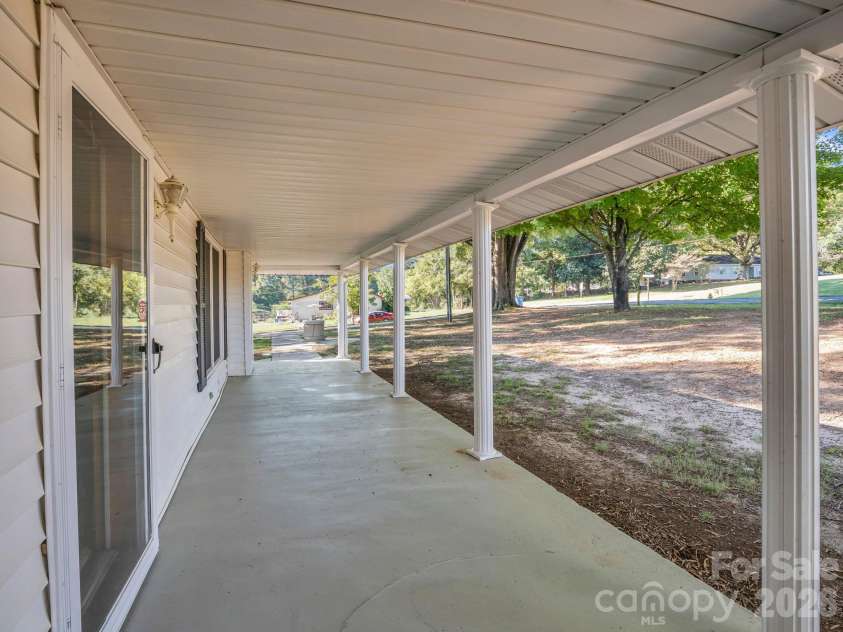 3833 Robert Riding Road, Shelby, NC 28150.  MLS# CAR4429609, YatesRealty ID 54717. 