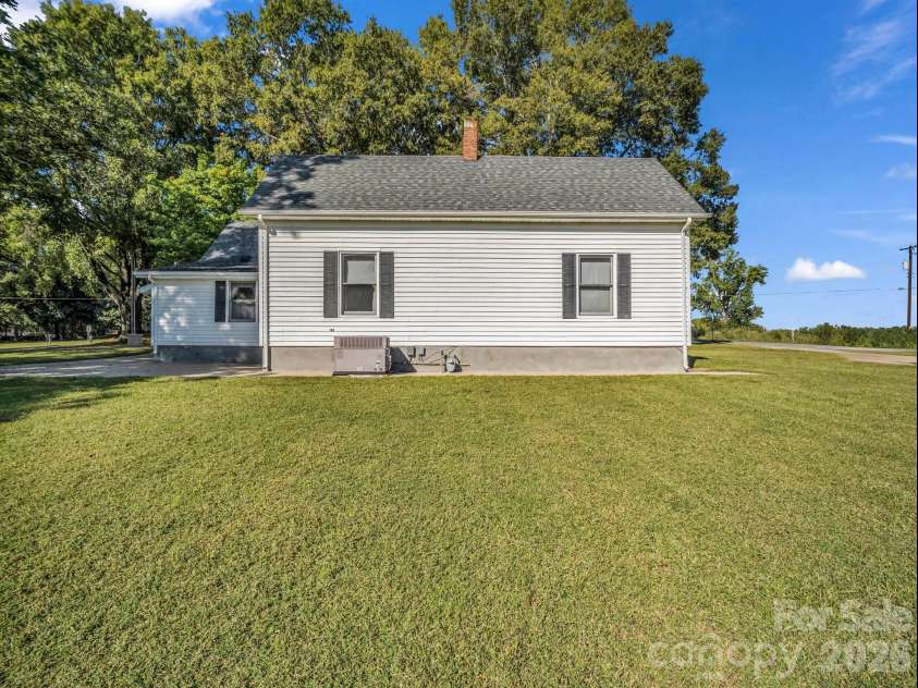 3833 Robert Riding Road, Shelby, NC 28150.  MLS# CAR4429609, YatesRealty ID 54717. 