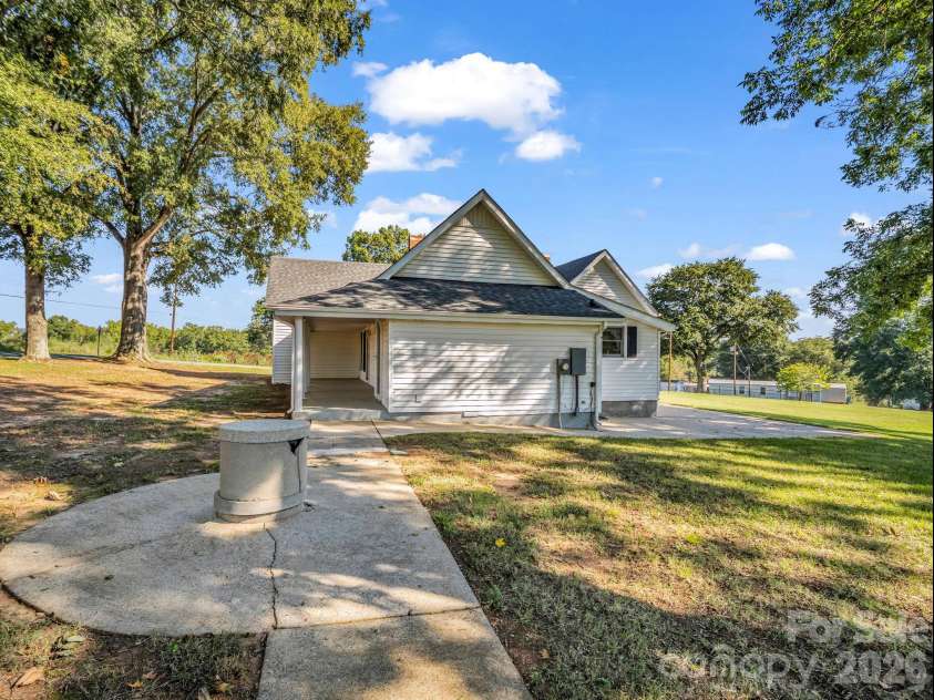 3833 Robert Riding Road, Shelby, NC 28150.  MLS# CAR4429609, YatesRealty ID 54717. 