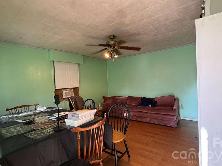 1517 Barcose Street, Lenoir, NC 28645.  MLS# CAR4431203, YatesRealty ID 54718. 