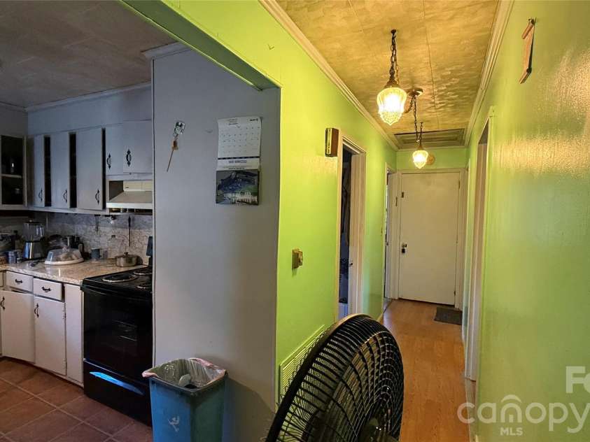 1517 Barcose Street, Lenoir, NC 28645.  MLS# CAR4431203, YatesRealty ID 54718. 