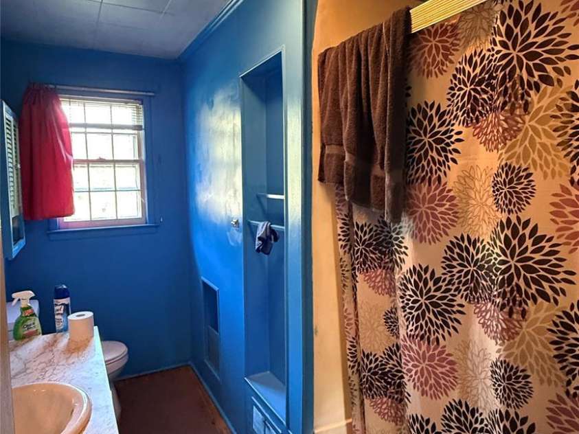 1517 Barcose Street, Lenoir, NC 28645.  MLS# CAR4431203, YatesRealty ID 54718. 