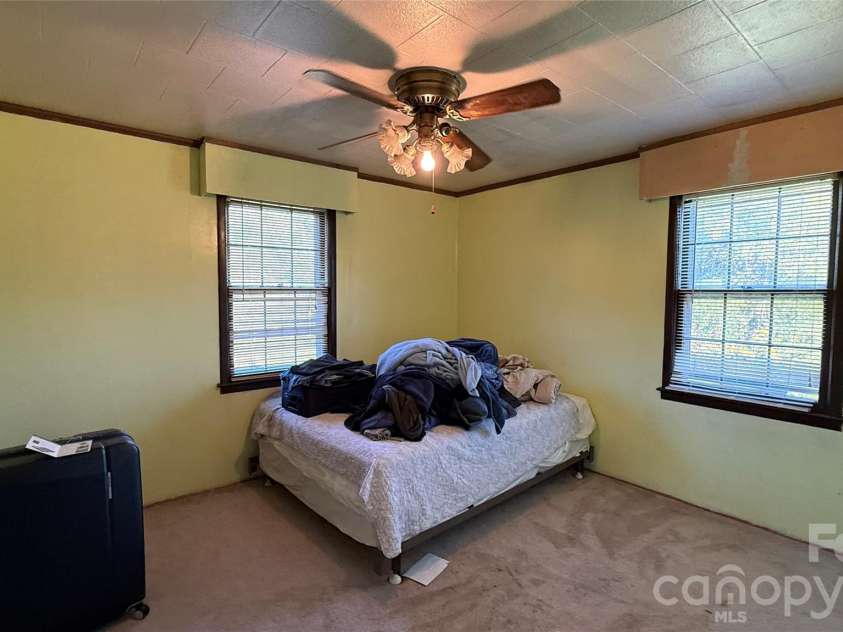 1517 Barcose Street, Lenoir, NC 28645.  MLS# CAR4431203, YatesRealty ID 54718. 