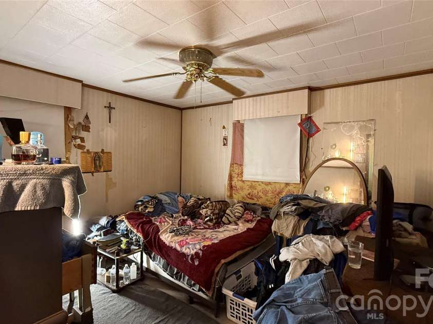 1517 Barcose Street, Lenoir, NC 28645.  MLS# CAR4431203, YatesRealty ID 54718. 