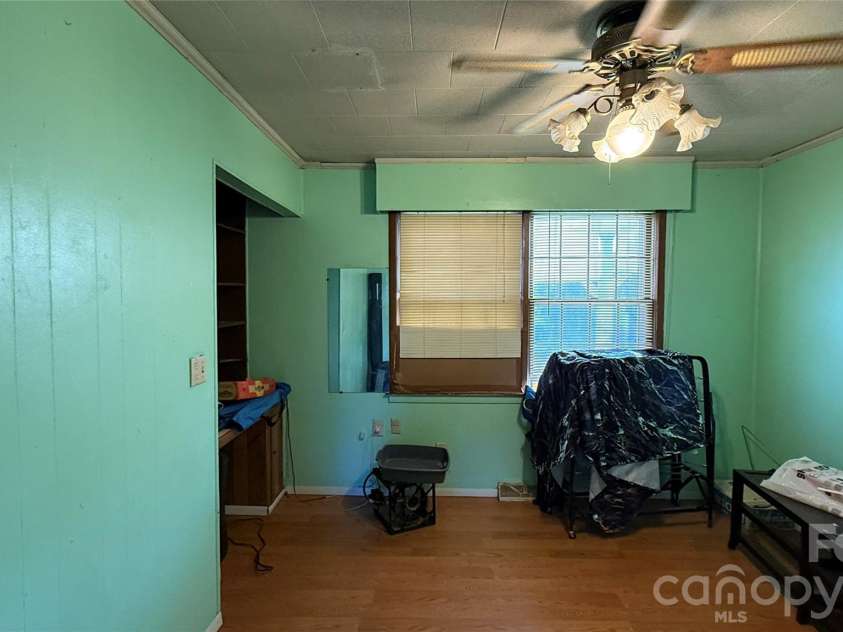 1517 Barcose Street, Lenoir, NC 28645.  MLS# CAR4431203, YatesRealty ID 54718. 