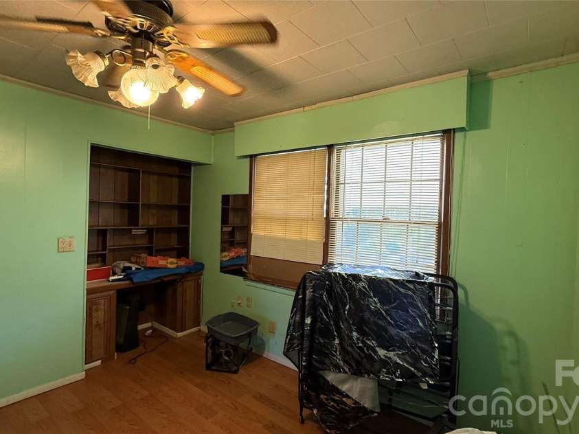 1517 Barcose Street, Lenoir, NC 28645.  MLS# CAR4431203, YatesRealty ID 54718. 
