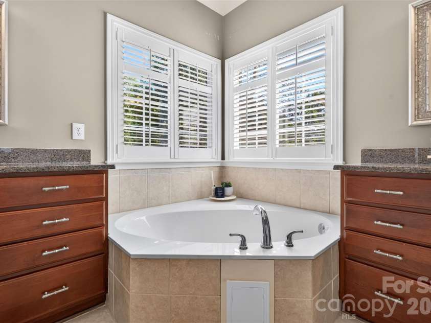 9153 Kensington Forest Drive, Harrisburg, NC 28075.  MLS# CAR4428424, YatesRealty ID 54719. 