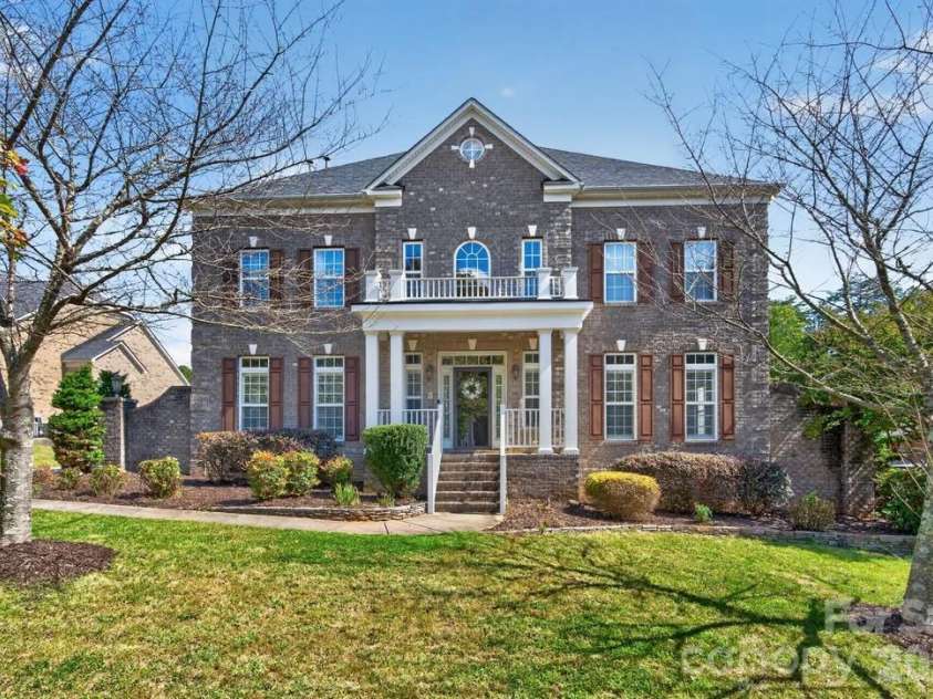9153 Kensington Forest Drive, Harrisburg, NC 28075.  MLS# CAR4428424, YatesRealty ID 54719. 