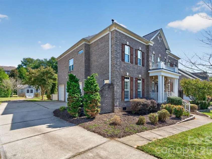 9153 Kensington Forest Drive, Harrisburg, NC 28075.  MLS# CAR4428424, YatesRealty ID 54719. 