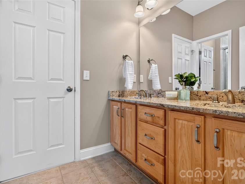 9153 Kensington Forest Drive, Harrisburg, NC 28075.  MLS# CAR4428424, YatesRealty ID 54719. 