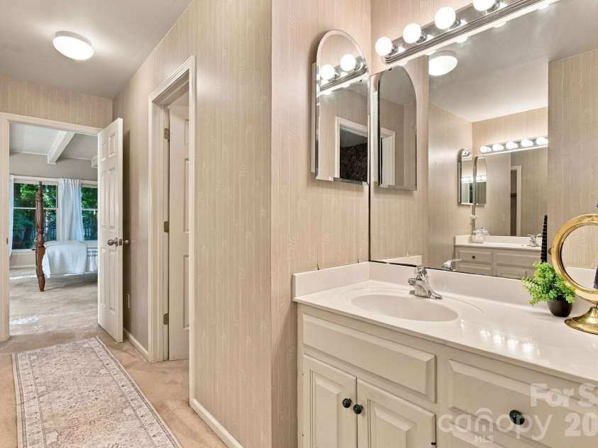 150 Rabun Run, Columbus, NC 28722.  MLS# CAR4430697, YatesRealty ID 54723. 