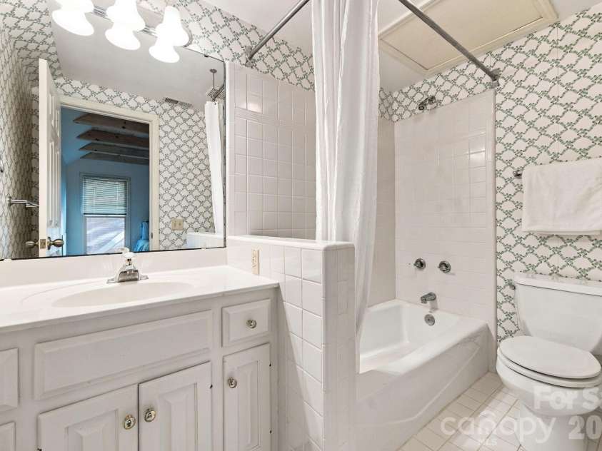 150 Rabun Run, Columbus, NC 28722.  MLS# CAR4430697, YatesRealty ID 54723. 