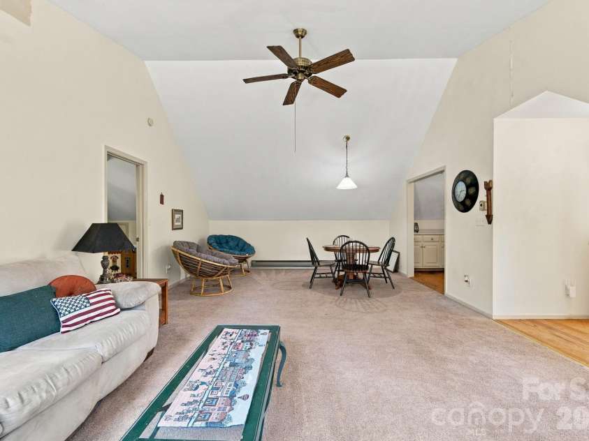 150 Rabun Run, Columbus, NC 28722.  MLS# CAR4430697, YatesRealty ID 54723. 