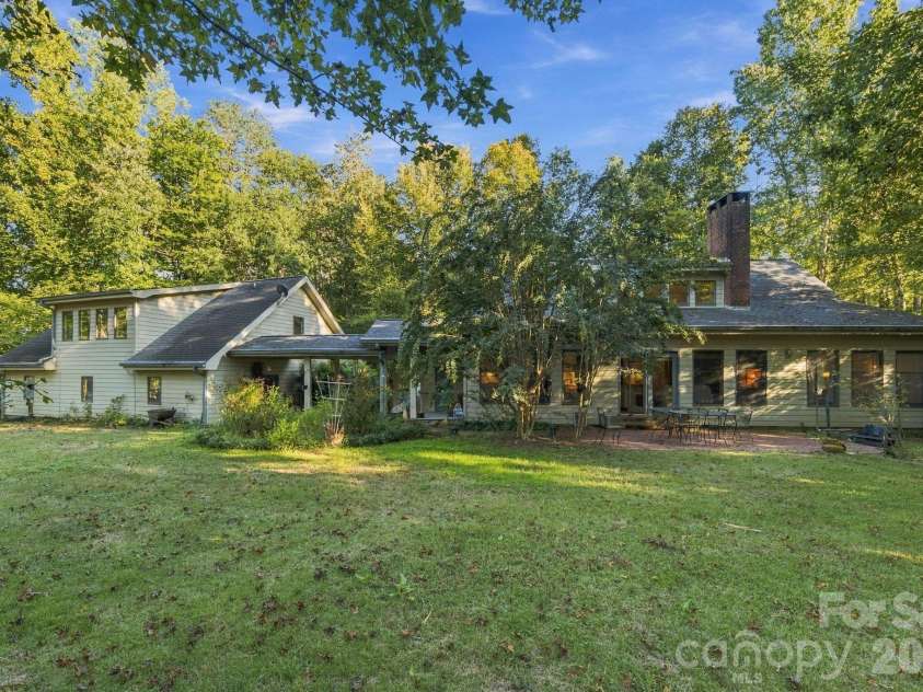150 Rabun Run, Columbus, NC 28722.  MLS# CAR4430697, YatesRealty ID 54723. 