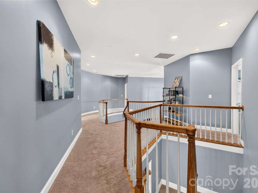 16803 Silversword Drive, Charlotte, NC 28213.  MLS# CAR4429424, YatesRealty ID 54725. 