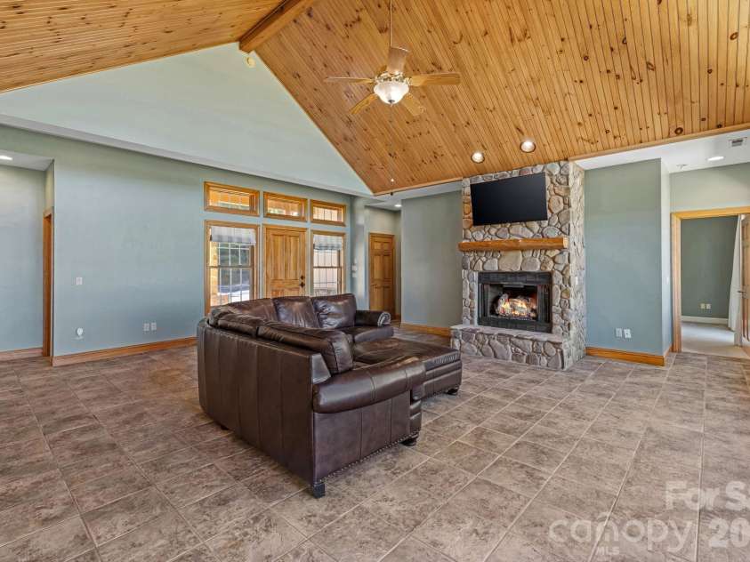 84 Silverado Trail, Whittier, NC 28789.  MLS# CAR4430901, YatesRealty ID 54727. 