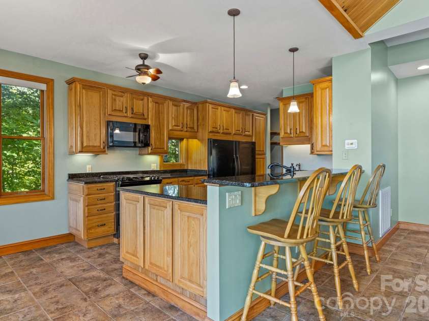 84 Silverado Trail, Whittier, NC 28789.  MLS# CAR4430901, YatesRealty ID 54727. 