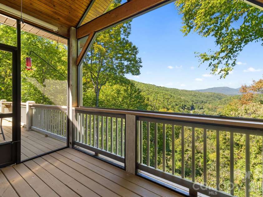 84 Silverado Trail, Whittier, NC 28789.  MLS# CAR4430901, YatesRealty ID 54727. 