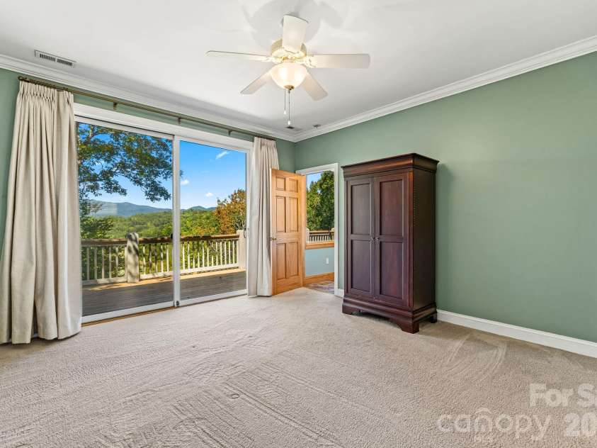 84 Silverado Trail, Whittier, NC 28789.  MLS# CAR4430901, YatesRealty ID 54727. 