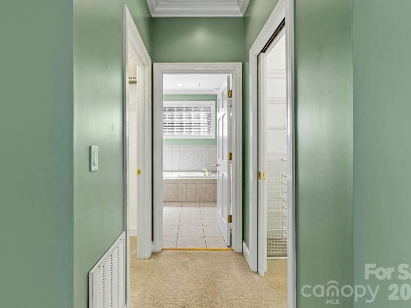 84 Silverado Trail, Whittier, NC 28789.  MLS# CAR4430901, YatesRealty ID 54727. 