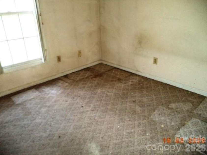115 Hawkins Avenue, Salisbury, NC 28144.  MLS# CAR4431192, YatesRealty ID 54728. Bedroom1