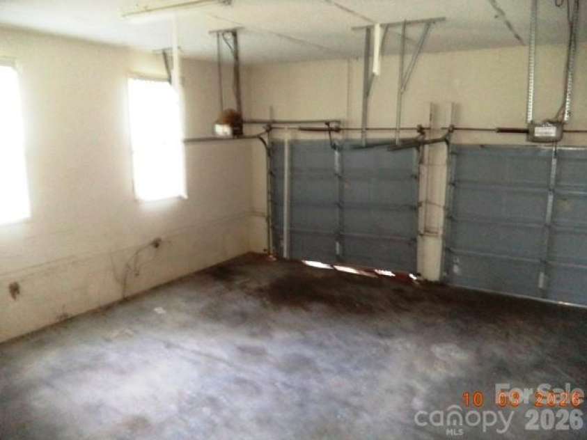 115 Hawkins Avenue, Salisbury, NC 28144.  MLS# CAR4431192, YatesRealty ID 54728. Garage