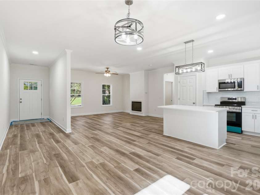 2881 Kiser Road, Winston Salem, NC 27106.  MLS# CAR4352028, YatesRealty ID 5473. 