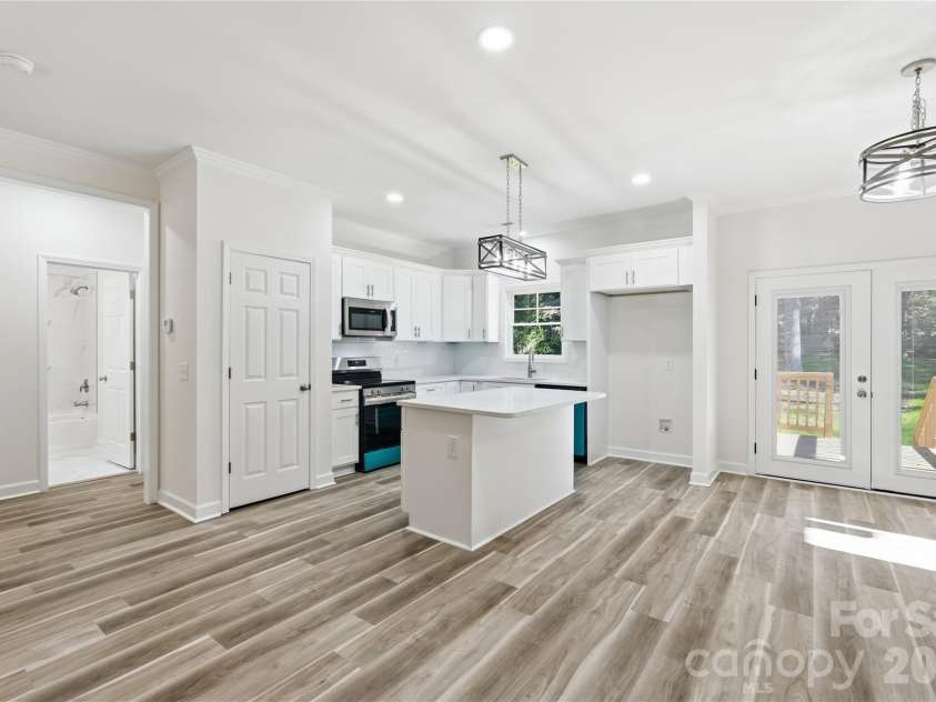 2881 Kiser Road, Winston Salem, NC 27106.  MLS# CAR4352028, YatesRealty ID 5473. 