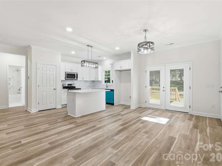 2881 Kiser Road, Winston Salem, NC 27106.  MLS# CAR4352028, YatesRealty ID 5473. 