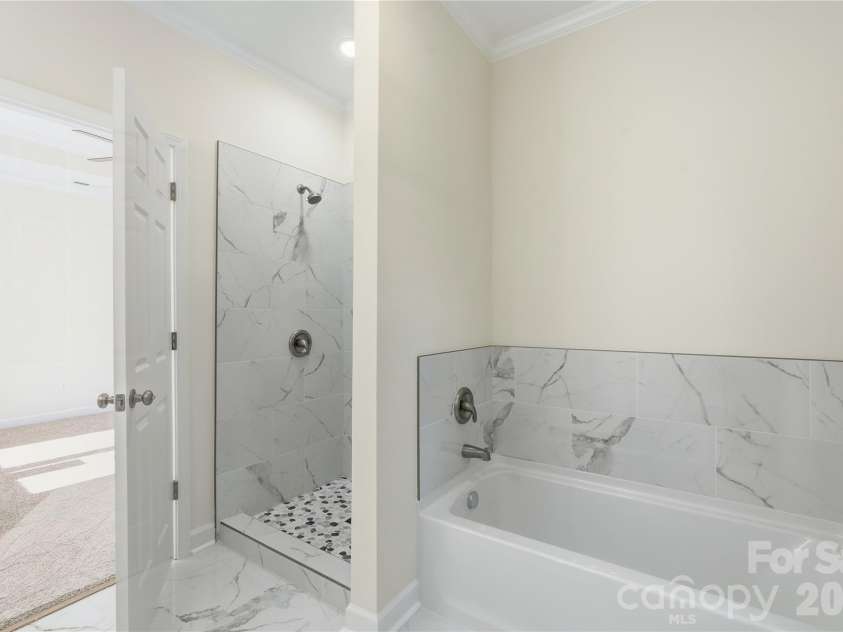 2881 Kiser Road, Winston Salem, NC 27106.  MLS# CAR4352028, YatesRealty ID 5473. 