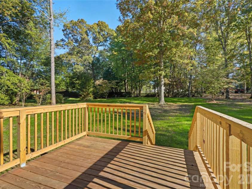 2881 Kiser Road, Winston Salem, NC 27106.  MLS# CAR4352028, YatesRealty ID 5473. 
