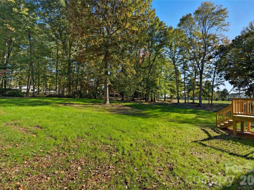 2881 Kiser Road, Winston Salem, NC 27106.  MLS# CAR4352028, YatesRealty ID 5473. 