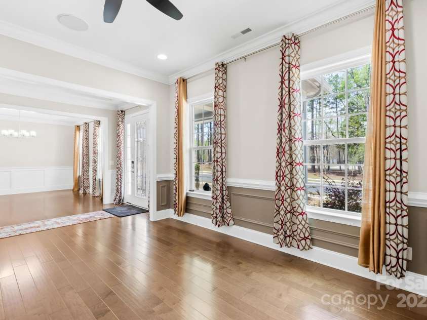 705 Brown Creek Drive, Matthews, NC 28104.  MLS# CAR4244288, YatesRealty ID 5473. 