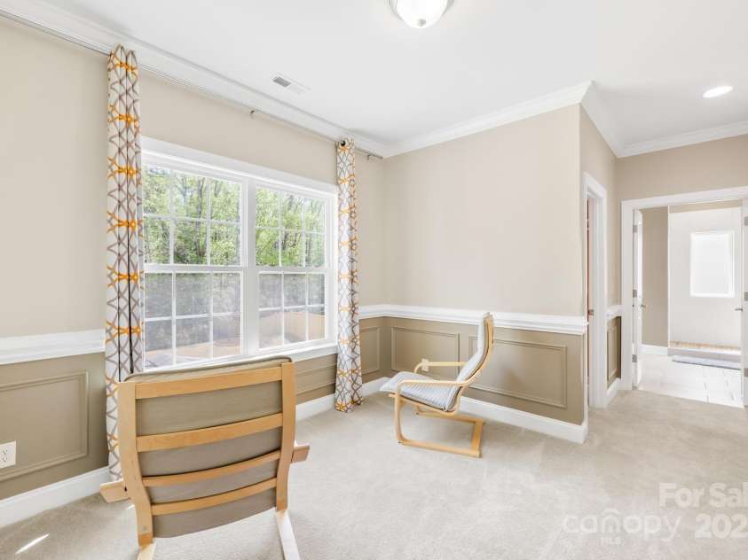 705 Brown Creek Drive, Matthews, NC 28104.  MLS# CAR4244288, YatesRealty ID 5473. Cozy Sit-Out / Office Space in Owner's Suite