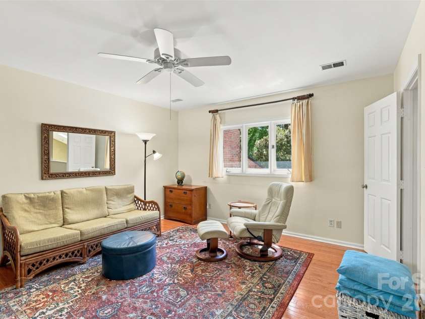 4921 Torrey Pines Court, Charlotte, NC 28226.  MLS# CAR4427987, YatesRealty ID 54730. 