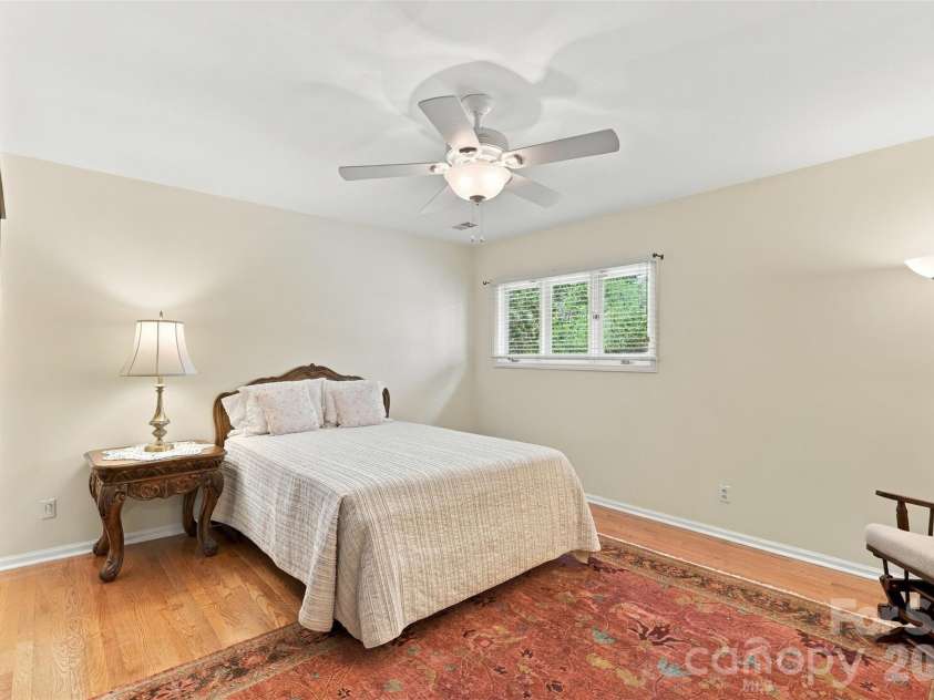 4921 Torrey Pines Court, Charlotte, NC 28226.  MLS# CAR4427987, YatesRealty ID 54730. 