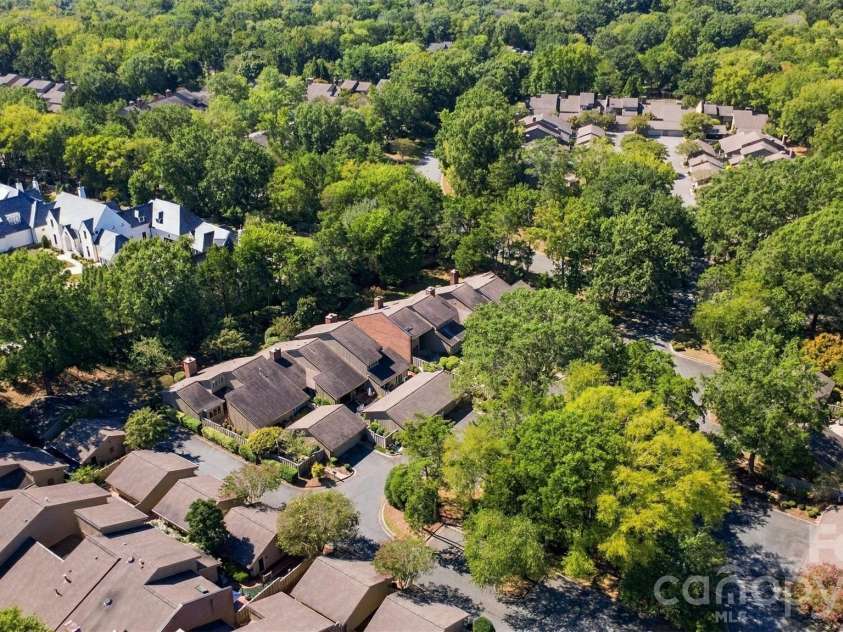 4921 Torrey Pines Court, Charlotte, NC 28226.  MLS# CAR4427987, YatesRealty ID 54730. 