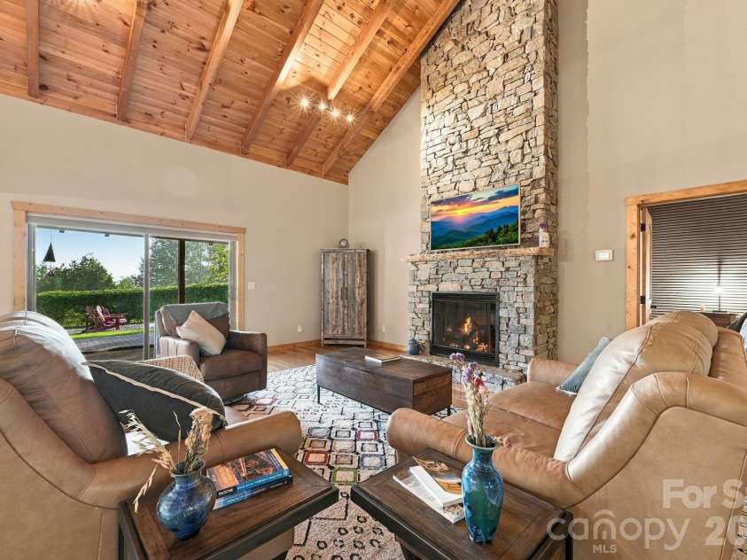 598 Valle Meadows Trail, Sugar Grove, NC 28679.  MLS# CAR4431239, YatesRealty ID 54732. 