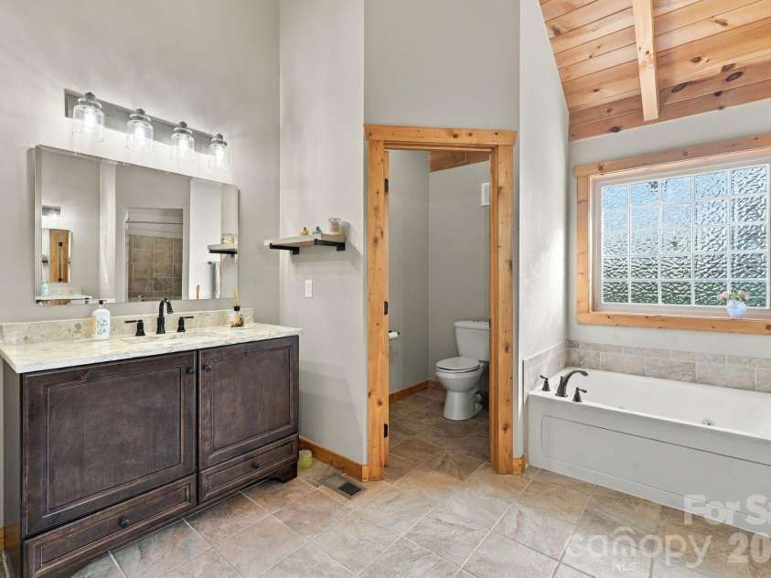 598 Valle Meadows Trail, Sugar Grove, NC 28679.  MLS# CAR4431239, YatesRealty ID 54732. 