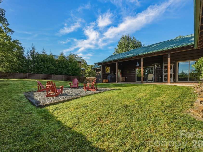 598 Valle Meadows Trail, Sugar Grove, NC 28679.  MLS# CAR4431239, YatesRealty ID 54732. 