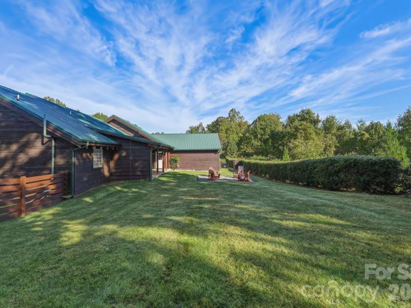 598 Valle Meadows Trail, Sugar Grove, NC 28679.  MLS# CAR4431239, YatesRealty ID 54732. 