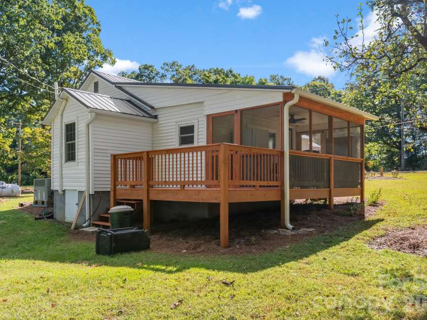 2084 Thurmond Road, Thurmond, NC 28663.  MLS# CAR4431225, YatesRealty ID 54735. 