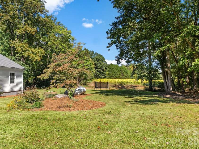 2084 Thurmond Road, Thurmond, NC 28663.  MLS# CAR4431225, YatesRealty ID 54735. 