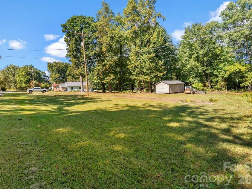 2084 Thurmond Road, Thurmond, NC 28663.  MLS# CAR4431225, YatesRealty ID 54735. 