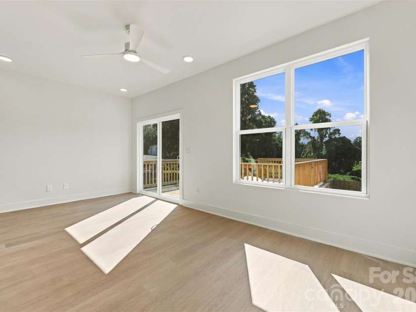 606 Broad Street, Mooresville, NC 28115.  MLS# CAR4431247, YatesRealty ID 54736. 